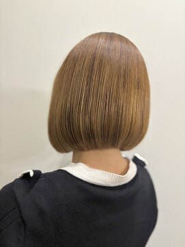 ゼンドットカラスマ(Zen.karasuma) ボブ