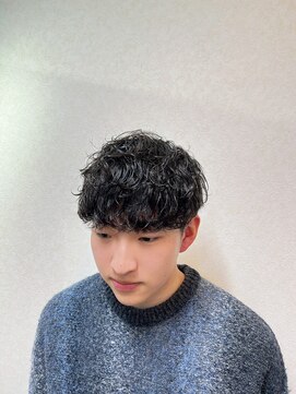 リット(lit.) シャドウパーマ　ツーブロック　刈り上げ　最先端パーマ