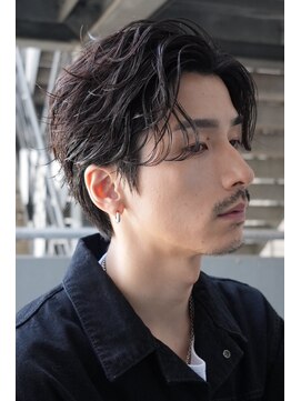 レタッチ バイ フィフス 天神大名(RETOUCH by fifth) 福岡天神メンズフェザーパーマフェザーショートスパイラルパーマ