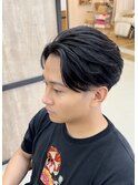 フェザーパーマ毛流れセンターパートツーブロック刈り上げ