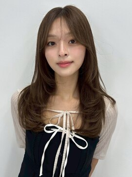 ユーフォリア 新宿店(Euphoria) くびレイヤーエモージュケアカラー似合わせカットシアベージュ