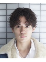 メゾンイロ(Maison I.R.O+)&nbsp;センターパートツイスト