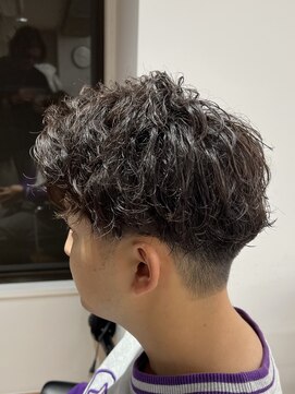 ザデイトウキョウ 表参道 青山(THE DAY TOKYO) MEN’S/波巻きツイストスパイラル/リバースセンターパート