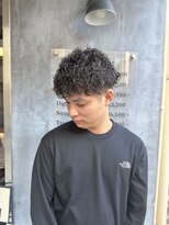 バジオットエイチ(BUZZIoT h) ツイストスパイラルマッシュ × 刈り上げパーマ
