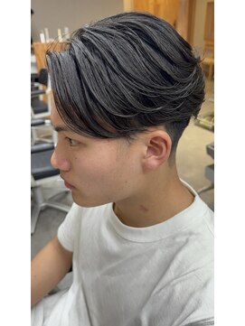 ノーマ(no-ma) 毛流れセンターパート