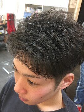 エスエムアールツー(SMR2) ☆ツーブロックベリーショートでつくる流行りの質感☆