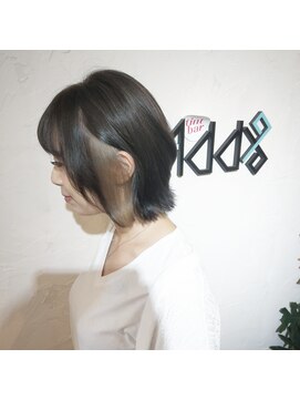 アドナインス(Add9) レイヤーカット  ナチュラルウルフ　外ハネスタイル　伊勢崎市