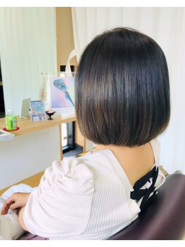 メタ(META) 黒髪に近いブルーヘアカラ―☆