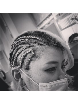 タヤ グランデュオ立川店(TAYA) 学割U24/アレンジ/コーンロー/イヤリングカラー外ハネショート