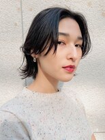 ピークアブー 銀座並木通り(PEEK-A-BOO) 【顔まわり似合わせカット】センターパートのウルフボブ