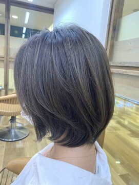 サンク ヘア アンド スパ パルシェ店(CINQ hair&spa) サファイヤカラーショートボブ