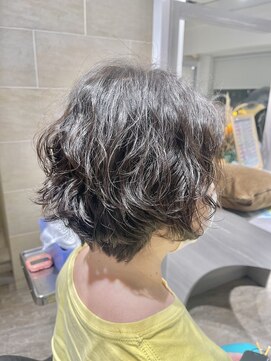 オナー(honor) 20代30代40代モテ髪ふんわりカールショート抜け感小顔