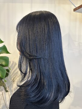 ピークスヘア(peaks hair) ネイビーカラー ブルーブラック 顔まわりレイヤー ネビージュ