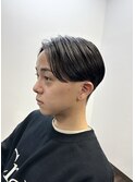 センターパートスタイル