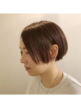 プレイス(PLACE) タイトなボーイッシュショートボブ