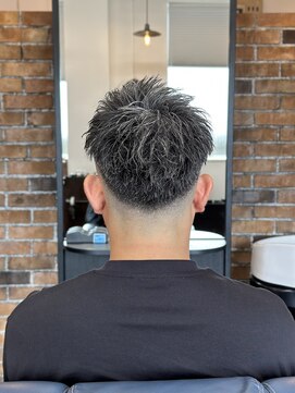 ダンク(DANK) スキンフェードジェットモヒカン