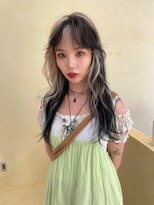 スニュウ(snuw)&nbsp;【snuw mina】レイヤーカット/顔まわりカット/デザインカラー/