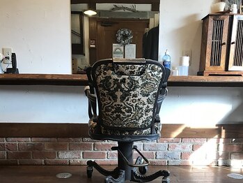 ピクシー(Pixy)の写真/イギリスの雑貨屋のような木のぬくもりと落ち着きのある店内で癒しのサロンtimeを＊駐車場もございます◎