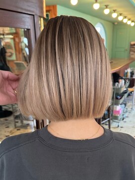 スリー(three) 脱白髪染デザインカラー