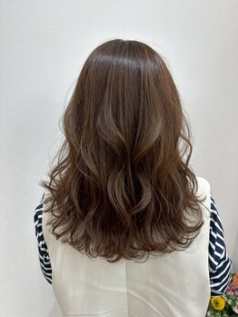 リズ 星ヶ丘(riz)の写真/【星ヶ丘駅徒歩3分】髪を綺麗にしたい大人女性のための洗礼されたプライベート空間で日々の疲れを癒して＊