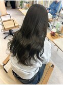 オリーブグレージュ、大人カラー、トレンドカラー