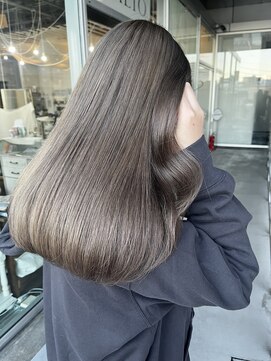 透明感グレージュ