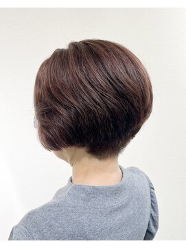 ピンクブラウン  ×  刈り上げショート