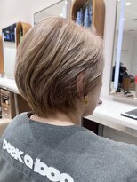ピークアブー アヴェダ ギンザシックス(PEEK-A-BOO AVEDA GINZASIX)&nbsp;ベージュカラー　白髪ぼかし　白髪　グレーカラー　50代60代