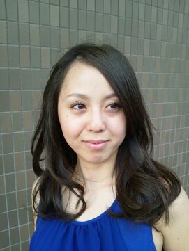 オルベリヘアリゾート(OLUVELI hair resort) やわらかカール