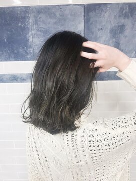 ルミネート 大塚店(Ruminate) ブルージュラフミディ【大塚/池袋/新大塚】