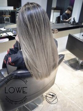 ルーヴェ(LOWE) 外国人風バレイヤージュとナチュラルベージュ