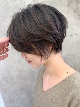 アヴァロン(AVALON) 絶壁解消☆イルミナカラー×大人ショートボブ