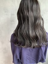 キチ(kichi.)&nbsp;[kichi.] ミントグレージュ×切りっぱなしロブ