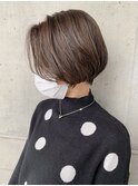 ハイライトカラー 前下がりショート