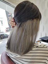20代30代大人可愛い/インナーカラー/グレー/シルバー/ブリーチ