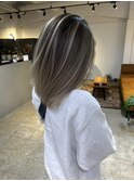 巻かない！ストレートで可愛いバレイヤージュ_smoky ash_