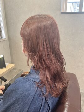 ロイ(Roi.) ロングヘア×ピンクベージュ