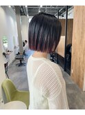 切りっぱなしボブ×デザインカラー