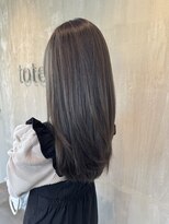 トテ(tote.)&nbsp;ブリーチなし透明感オリーブグレージュざくざくレイヤーカット