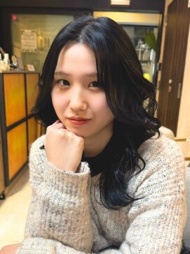 ヘアリゾート粋 ウナム 新宿東口店(enam) 似合わせレイヤー/ダークブラック/巻き髪スタイル