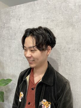 ムースヘアー(Muus hair) センターパート×シャドーパーマ