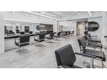 ゴールドシブヤ(GOALD SHIBUYA)の雰囲気（店内［渋谷/メンズ/メンズパーマ/眉毛/メンズカット/men's］）