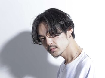 メンズサロン キング 心斎橋店(Men’s salon K!ng)の写真/カッコいいメンズは細部にまでこだわる。顔の印象を決める眉毛・ひげをきれいに整えて清潔感UP！