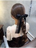 ローポニーアレンジ タイトヘア 編みおろしアレンジ