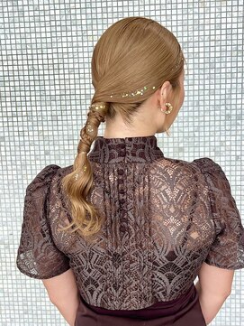 ザック ヴィ(ZACC vie) タイトアレンジ/編みおろしスタイル