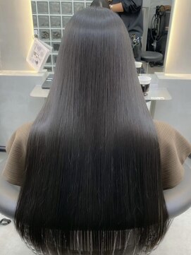 ロンド ルージュ 銀座店(Lond rouge) 髪質改善/縮毛矯正/レイヤー/ワンホンレイヤー/イメチェン/銀座