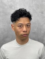 トラスト ザ バーバー 東京駅日本橋店(TRUST the Barber)&nbsp;スキンフェード/ツイストスパイラルパーマ/メンズショート