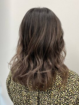 シエスタ バイ アンブルリュクス(siesta by amble luxe) ナチュラルグラデーション