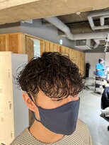 アカ(ACA)&nbsp;メンズカットパーマ波巻ツイストスパイラルパーマ札幌大通