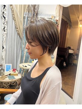 ロッティー(Rottie) 大人可愛い×丸みショート